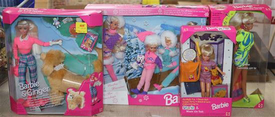 Barbie and Ginger walking dog - Winter Holiday four dolls, Movin-Groovin, Flashlight Fun Stacie